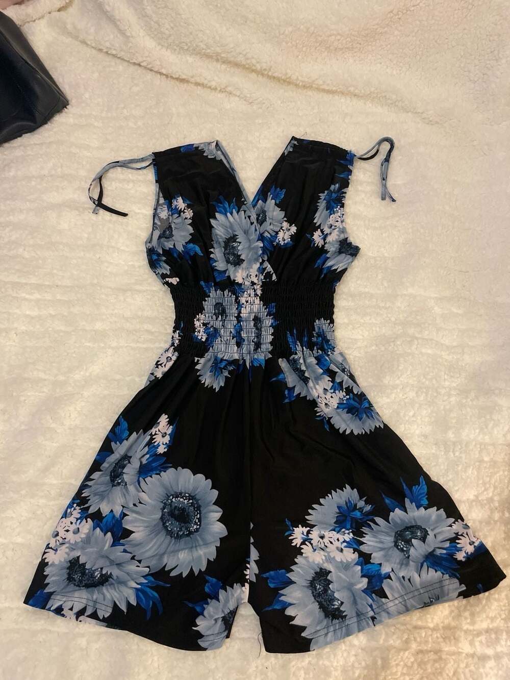 Shein Floral Print Smocked Waist V-Neck Shorts Romper